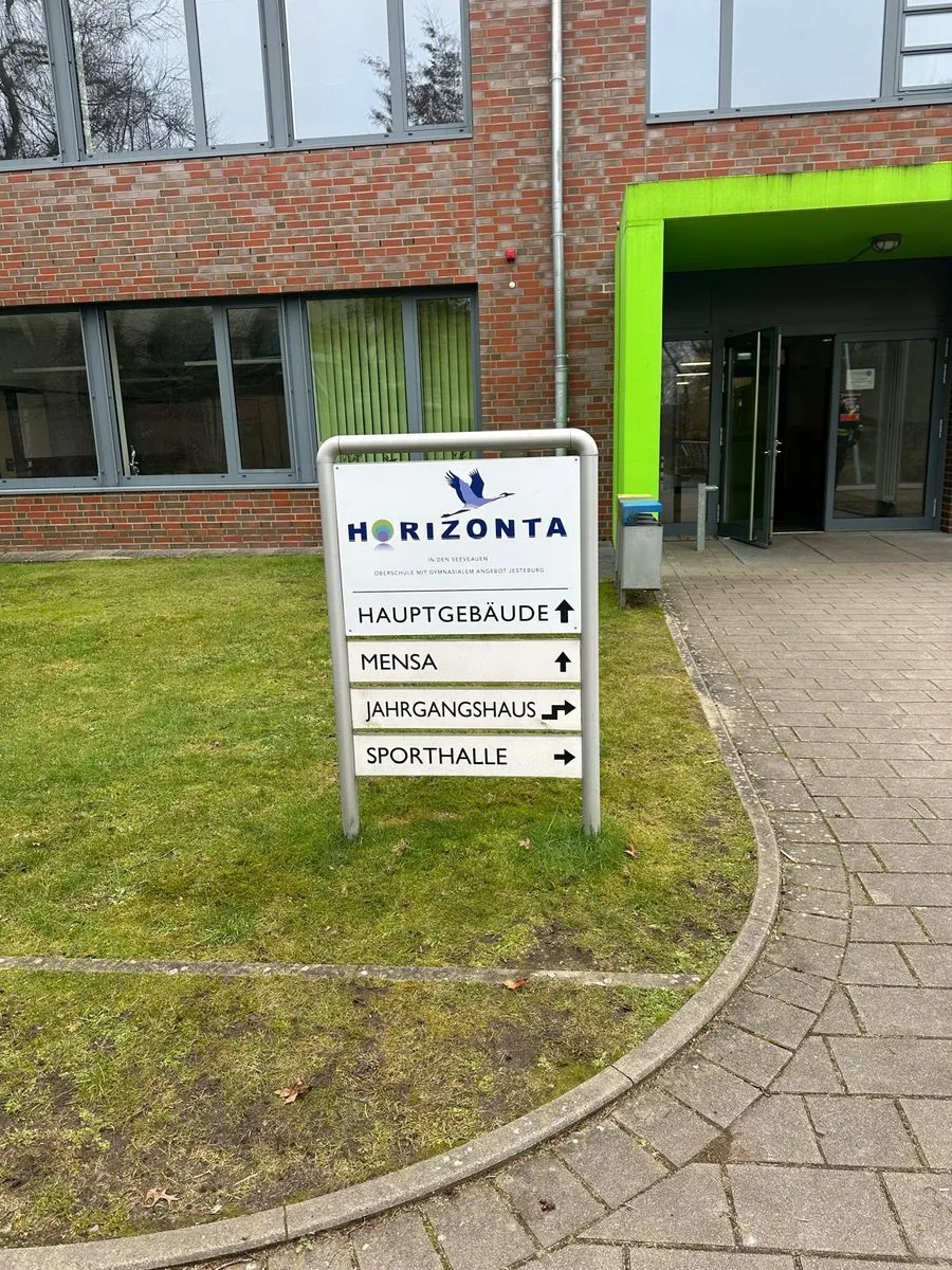 Fassadenbeschriftung